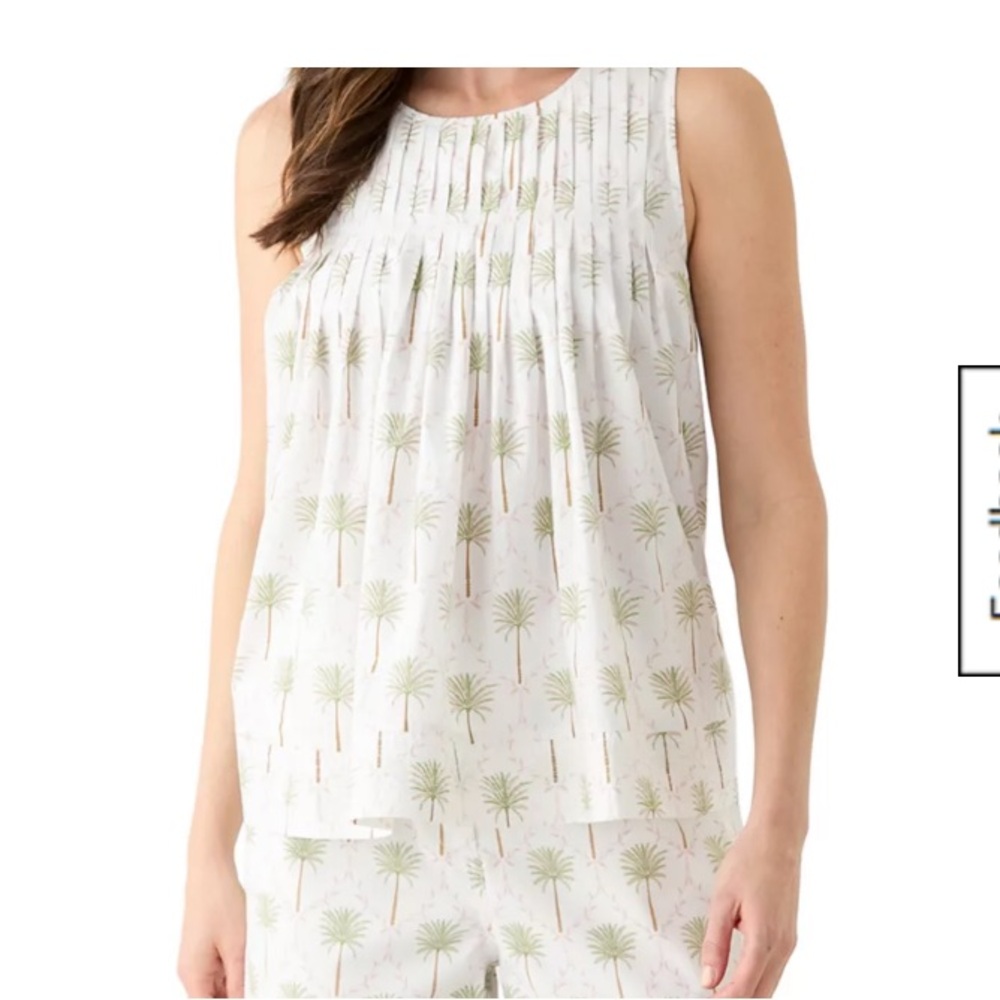 crown & ivy White pintuck detail Tank with Green Palm Print NWT L resort beachy